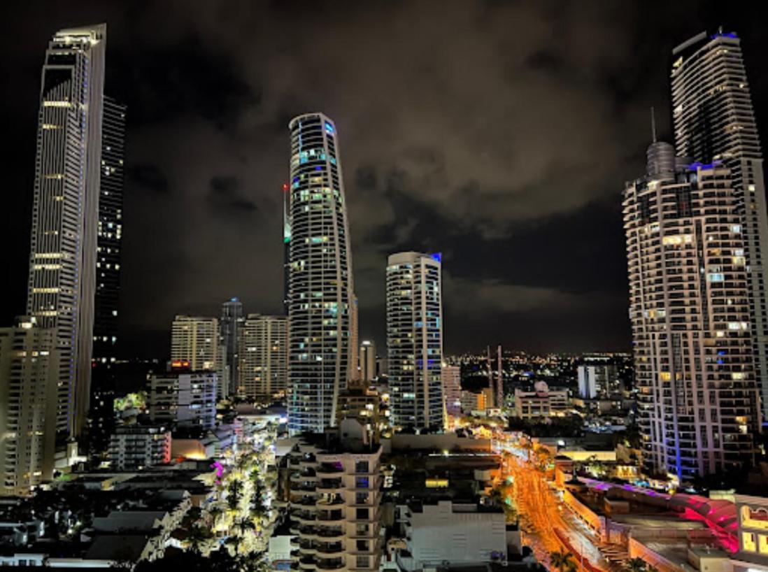 Luxury Apartment & Ocean View In Surfers Paradise Gold Coast Exteriér fotografie